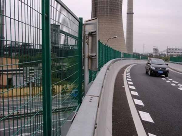 橋梁護欄網(wǎng) - 安平縣全昊金屬絲網(wǎng)制品有限公司圖片3